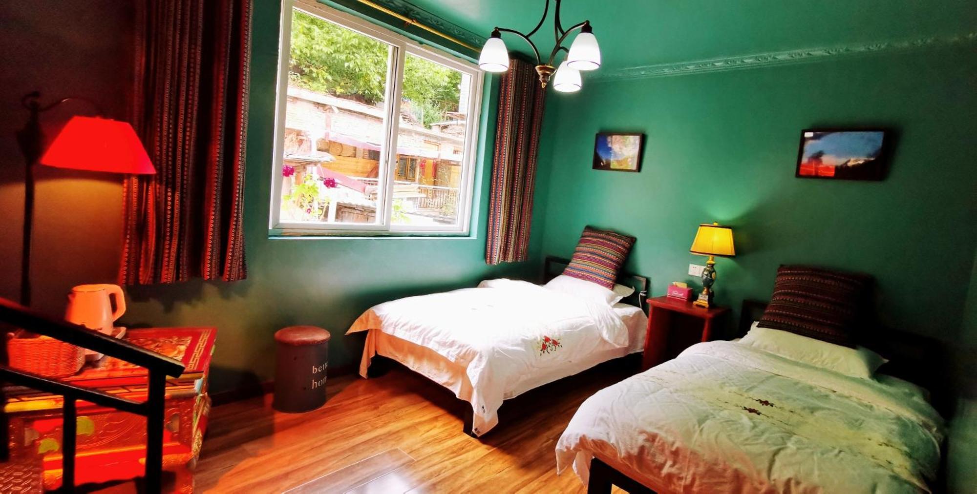 Kangding Guozhuang Nan Wu Hao Boutique Inn Exteriör bild