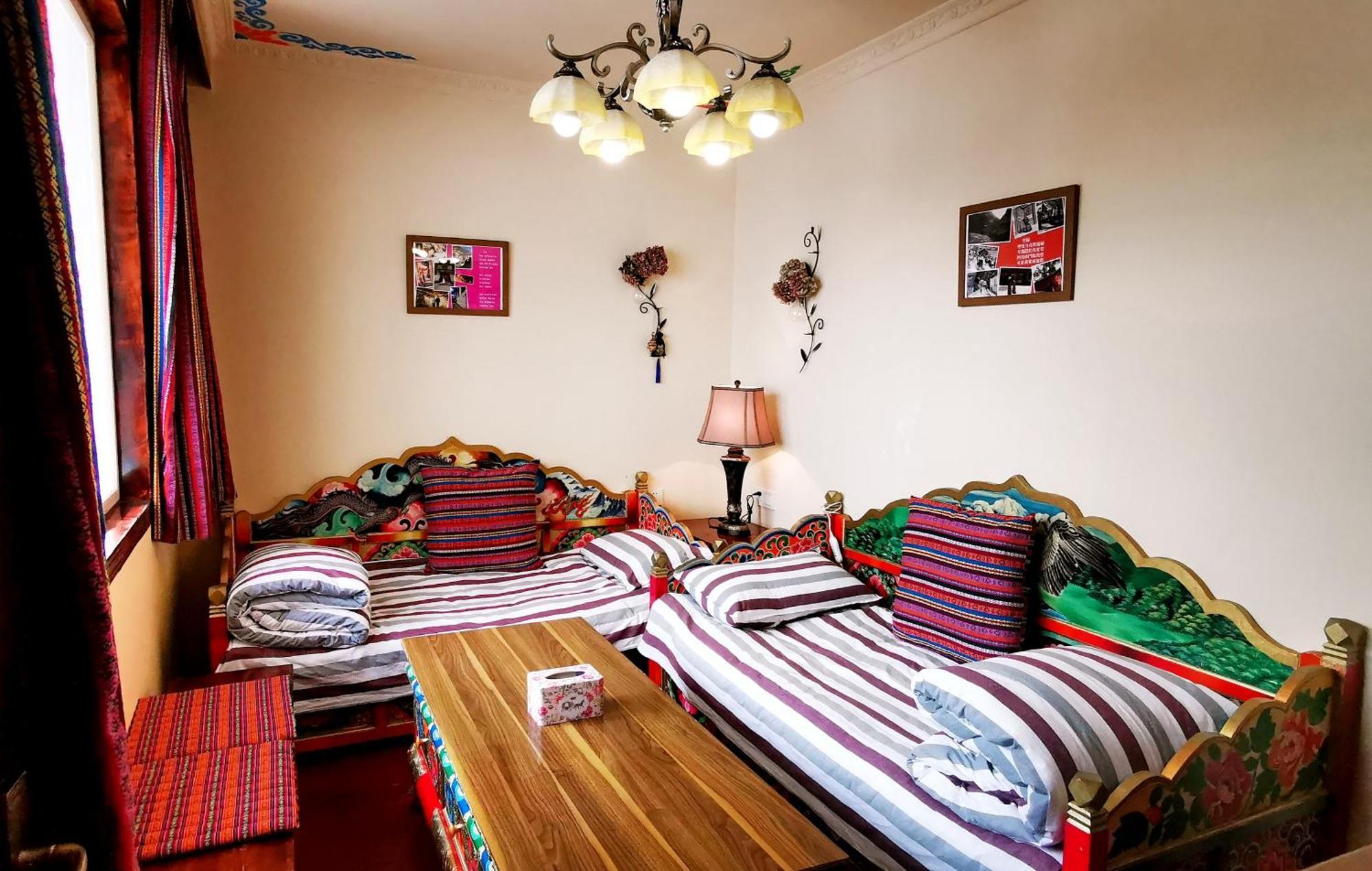 Kangding Guozhuang Nan Wu Hao Boutique Inn Exteriör bild